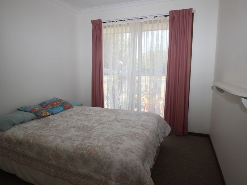 36 Drummond St, Urangan QLD 4655