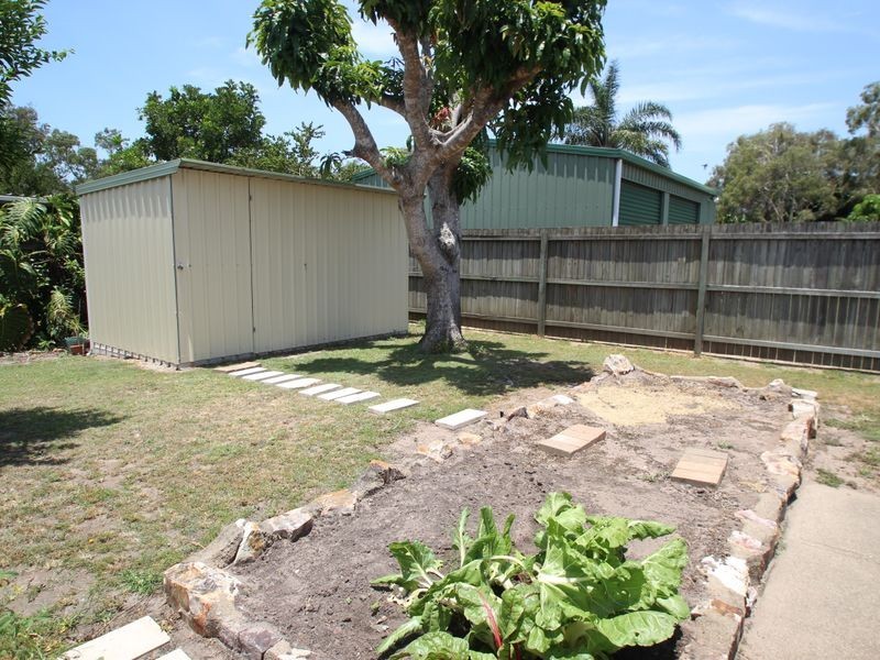 36 Drummond St, Urangan QLD 4655