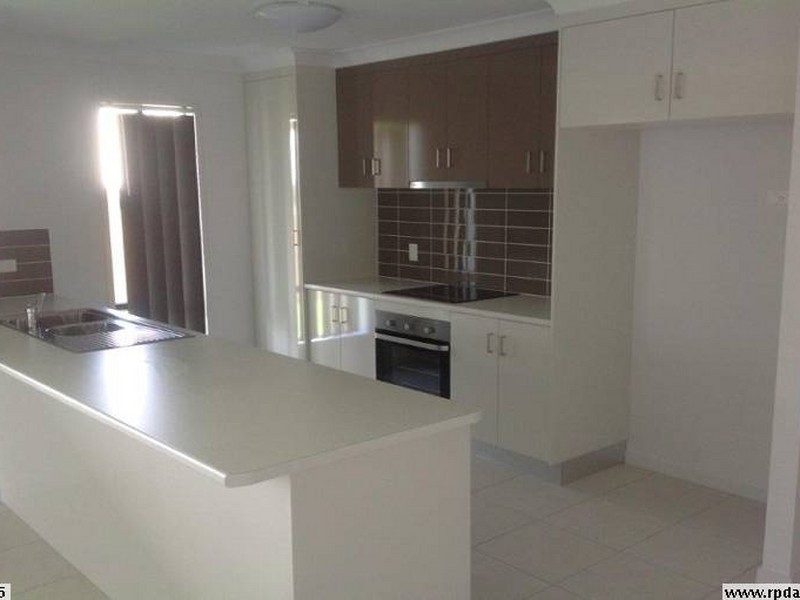 62 Bay Park Road, Wondunna QLD 4655