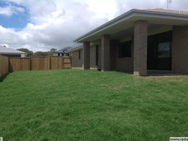 62 Bay Park Road, Wondunna QLD 4655