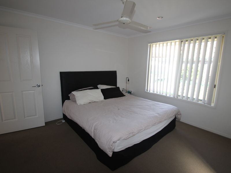 21 Moonstone Drive, Urangan QLD 4655