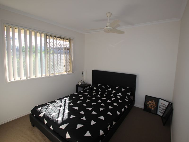 21 Moonstone Drive, Urangan QLD 4655