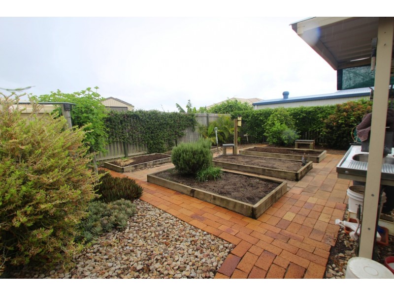 13 Lancaster Circuit, Urraween QLD 4655