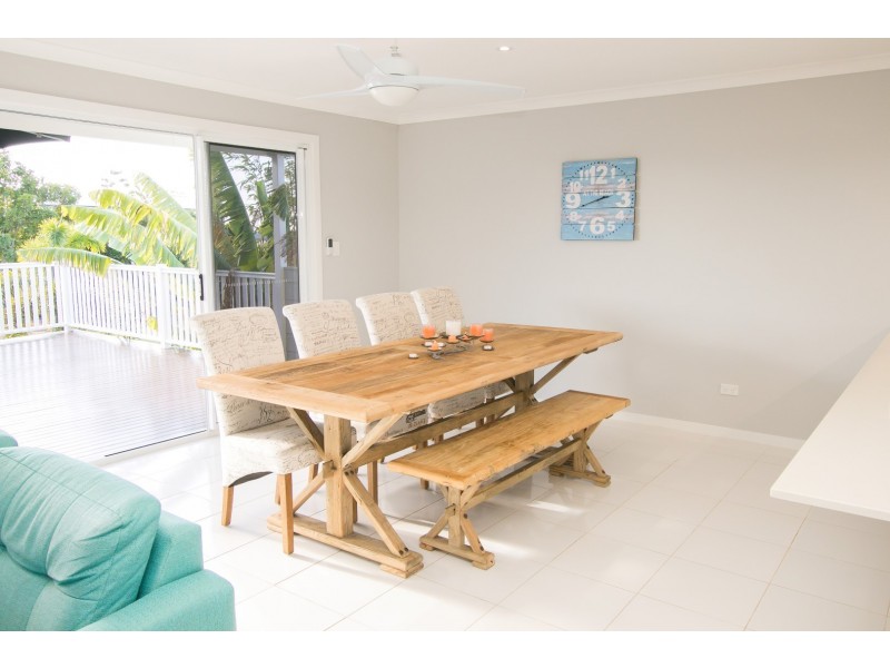 24 Sandcastles Circuit, Burrum Heads QLD 4659