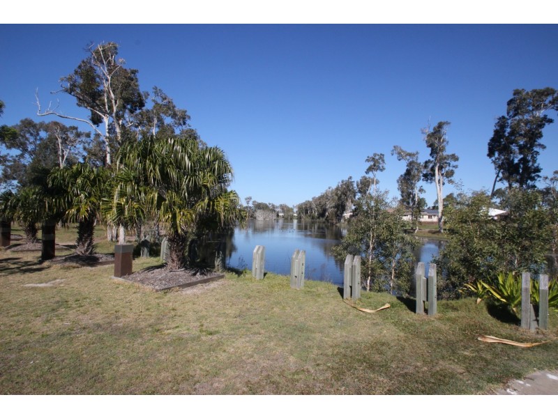 24 Sandcastles Circuit, Burrum Heads QLD 4659
