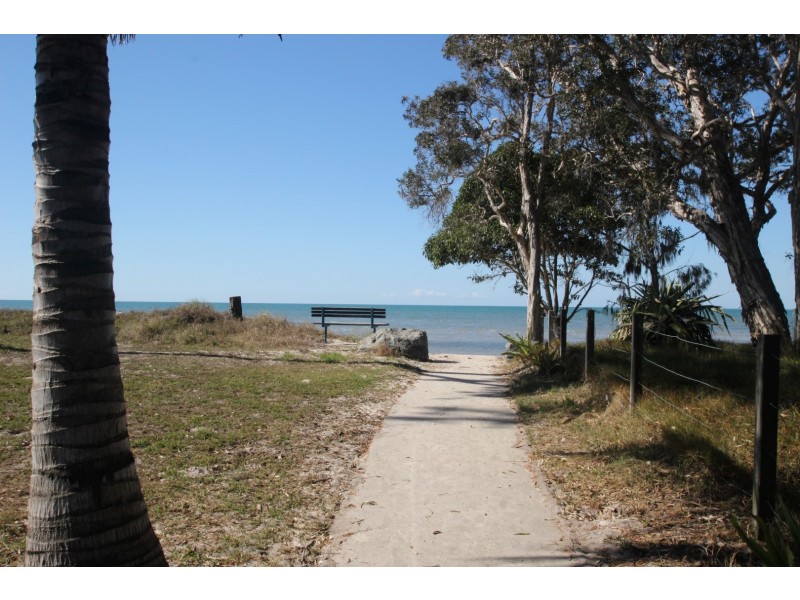 24 Sandcastles Circuit, Burrum Heads QLD 4659
