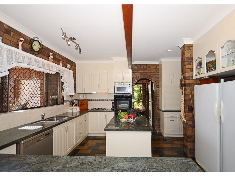 7 Craig Crescent, Pialba QLD 4655