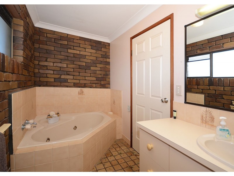 7 Craig Crescent, Pialba QLD 4655