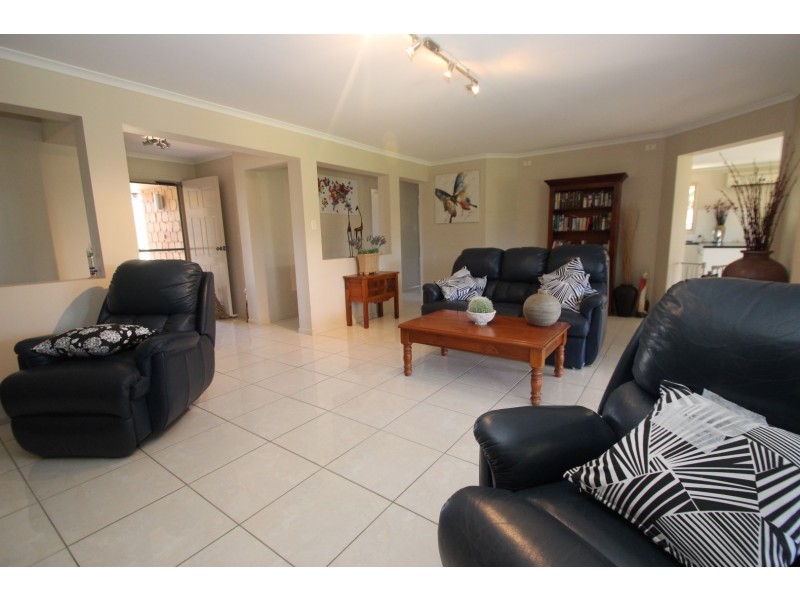 6 Hoya Court, Craignish QLD 4655