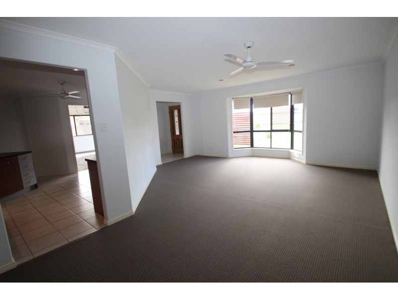 35 Archer Drive, Point Vernon QLD 4655