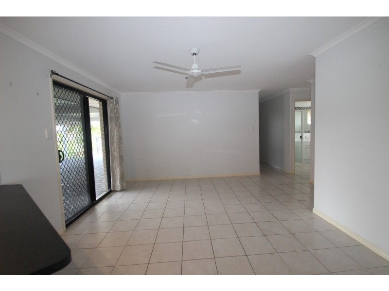 35 Archer Drive, Point Vernon QLD 4655