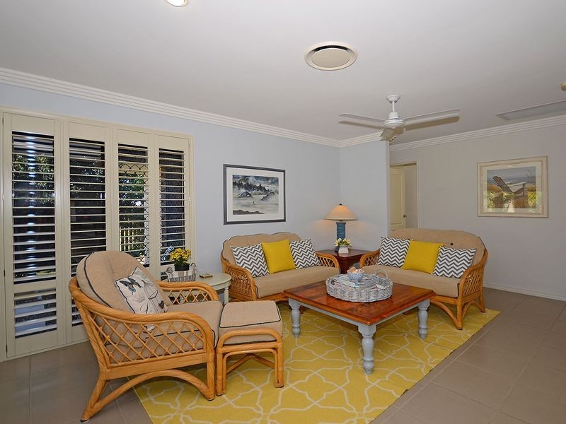 8 Pembridge Circuit, Urraween QLD 4655
