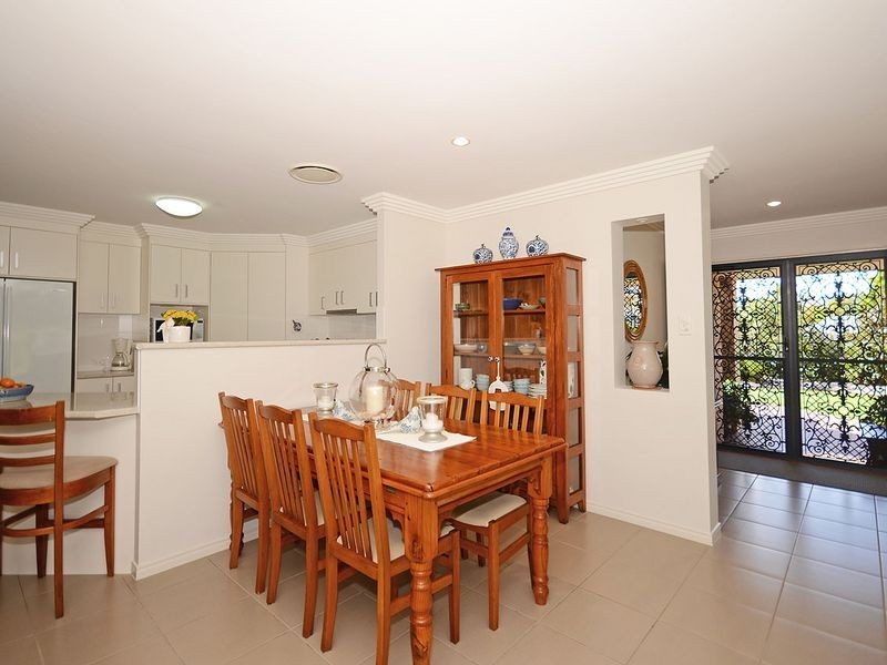 8 Pembridge Circuit, Urraween QLD 4655