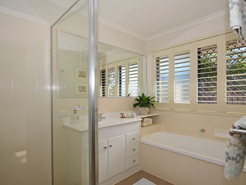 8 Pembridge Circuit, Urraween QLD 4655