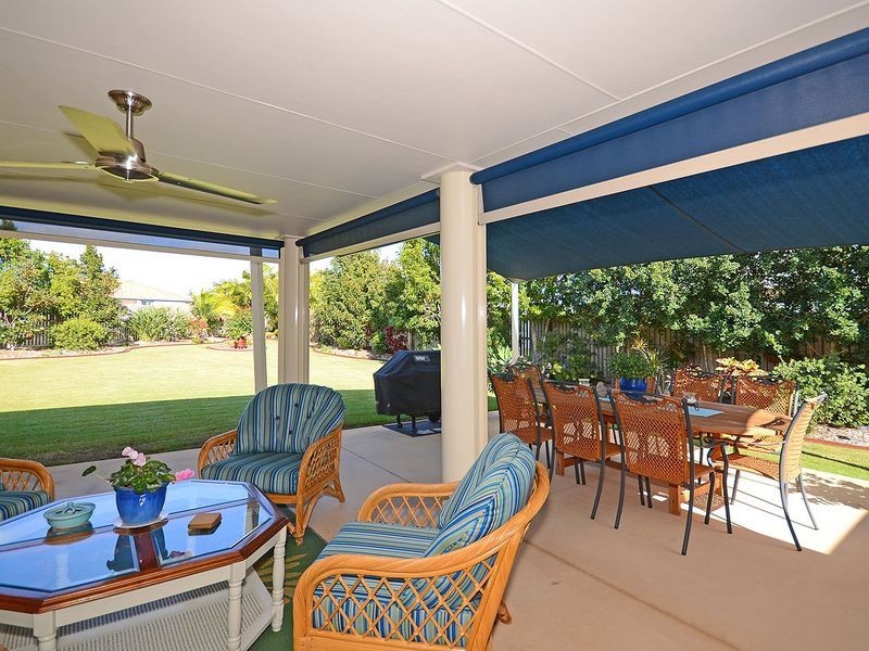 8 Pembridge Circuit, Urraween QLD 4655