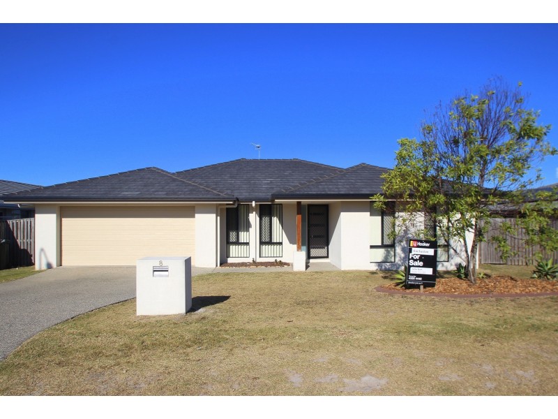 8 Parkview Street, Wondunna QLD 4655