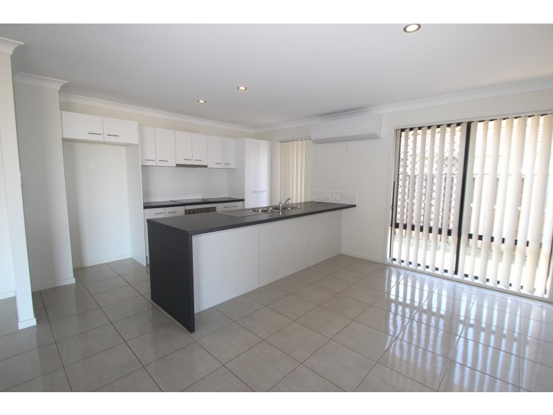 8 Parkview Street, Wondunna QLD 4655