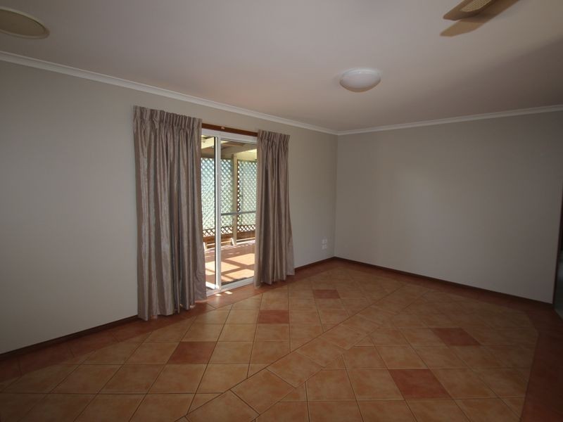 4 Venice, Point Vernon QLD 4655