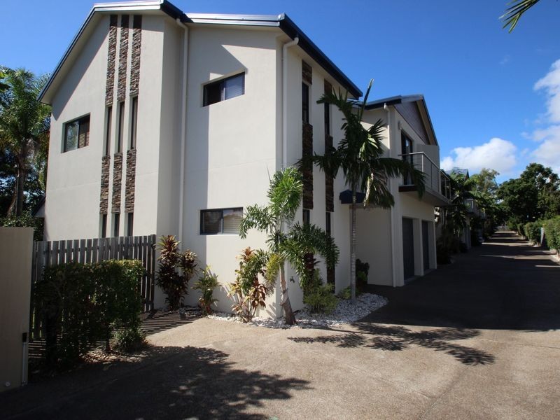 1/243 Torquay Terrace, Torquay QLD 4655