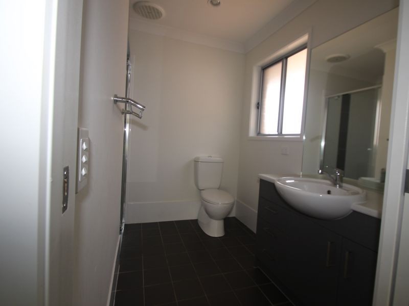 4 Roebuck Street, Urraween QLD 4655