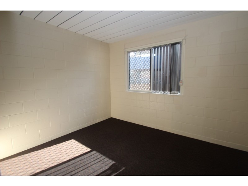 Unit 3/494 Esplanade, Torquay QLD 4655