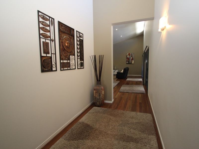 31 Long Street, Point Vernon QLD 4655