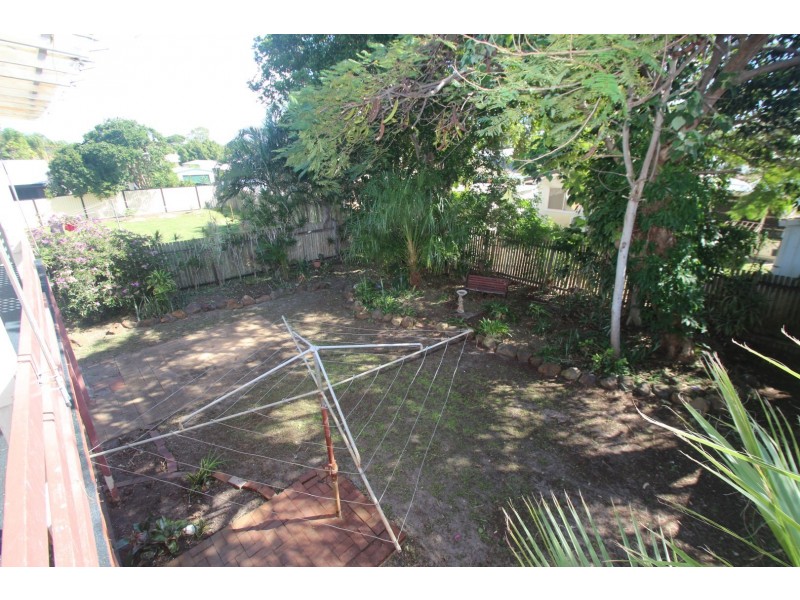 15 Richard Street, Urangan QLD 4655