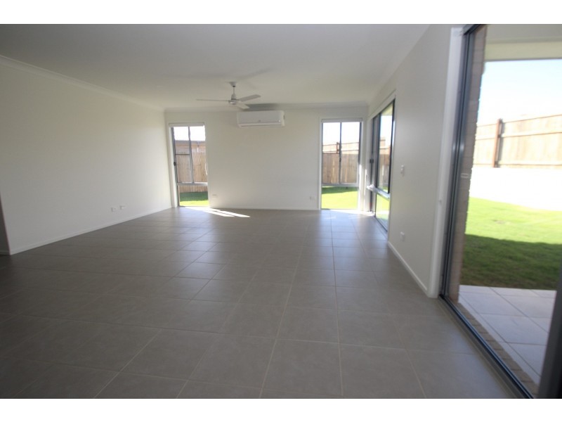17 Wylie Way, Urraween QLD 4655