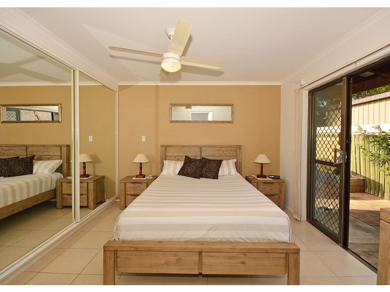 36 Hansen Street, Urangan QLD 4655