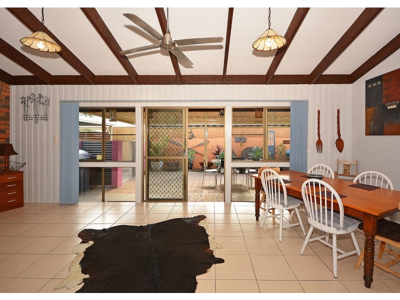 36 Hansen Street, Urangan QLD 4655