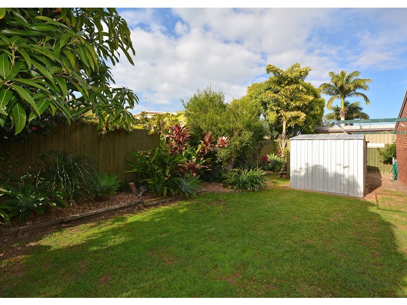 36 Hansen Street, Urangan QLD 4655