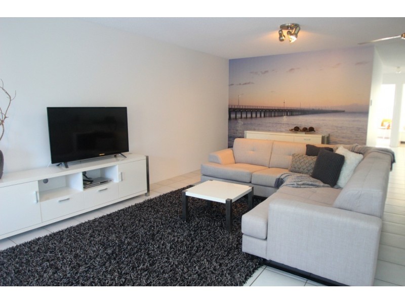 Unit 3/44 Freshwater Street, Scarness QLD 4655