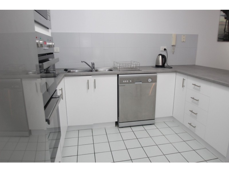 Unit 3/44 Freshwater Street, Scarness QLD 4655
