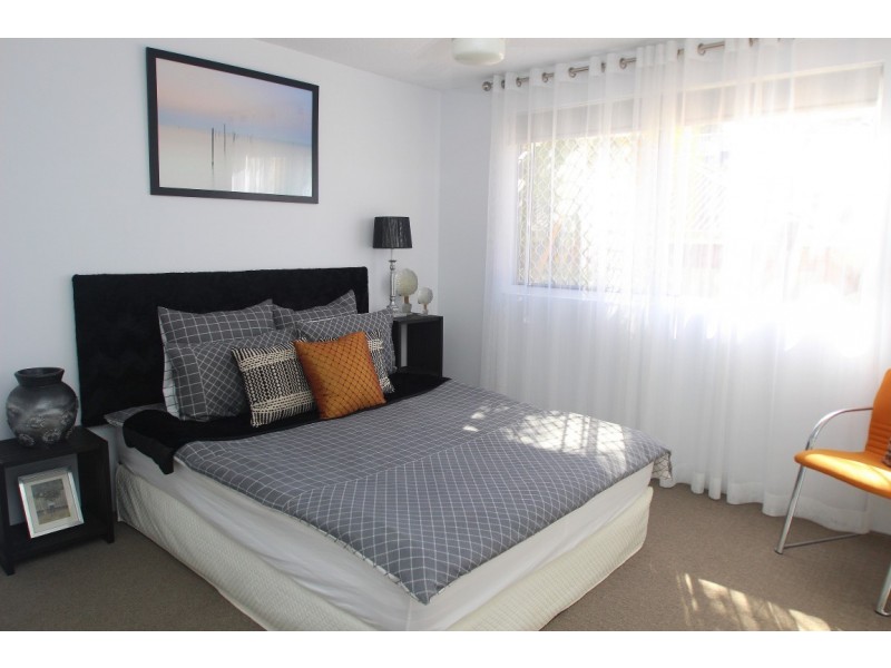 Unit 3/44 Freshwater Street, Scarness QLD 4655