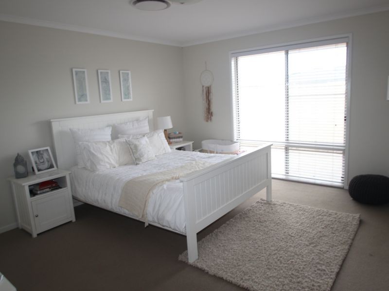 5 Honey Myrtle Close, Burrum Heads QLD 4659