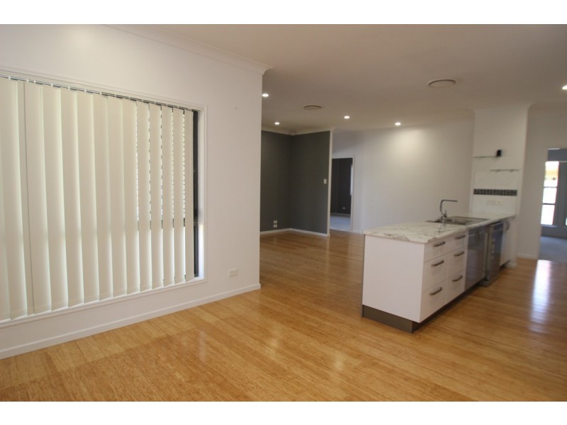 10 Bayswater Drive, Urraween QLD 4655