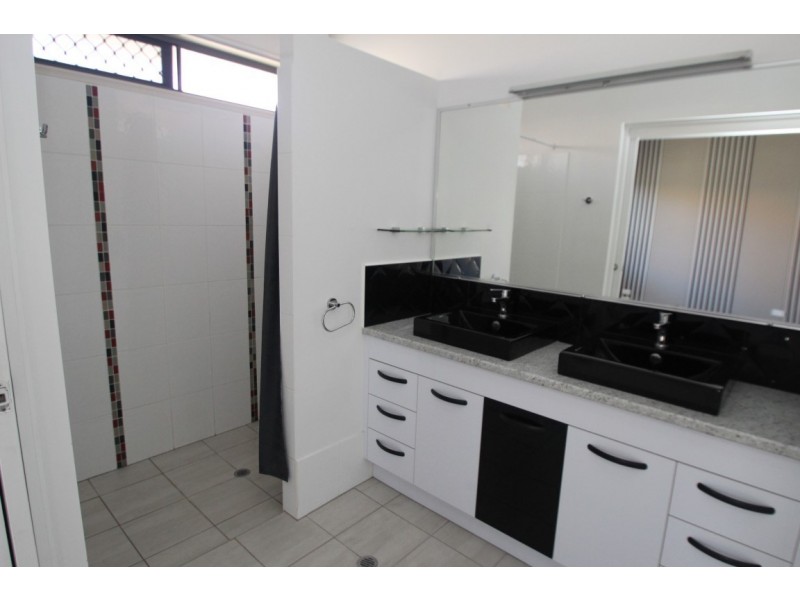 10 Bayswater Drive, Urraween QLD 4655