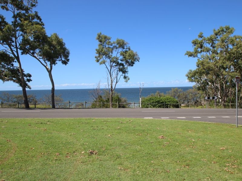 1 Flinders Street, Point Vernon QLD 4655