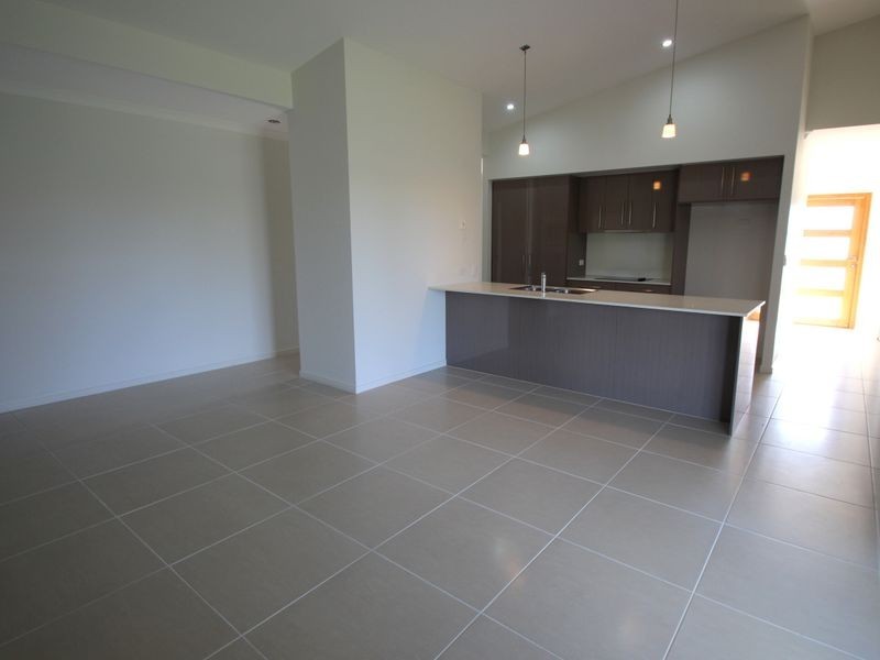 Point Vernon QLD 4655