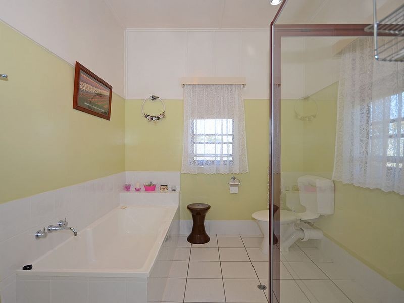 Point Vernon QLD 4655