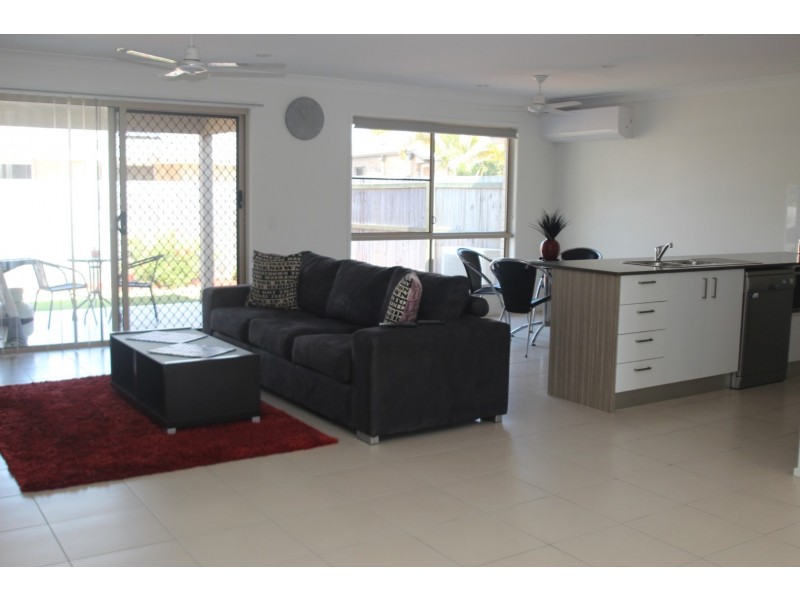 Unit 108/230 Pulgul Street, Urangan QLD 4655