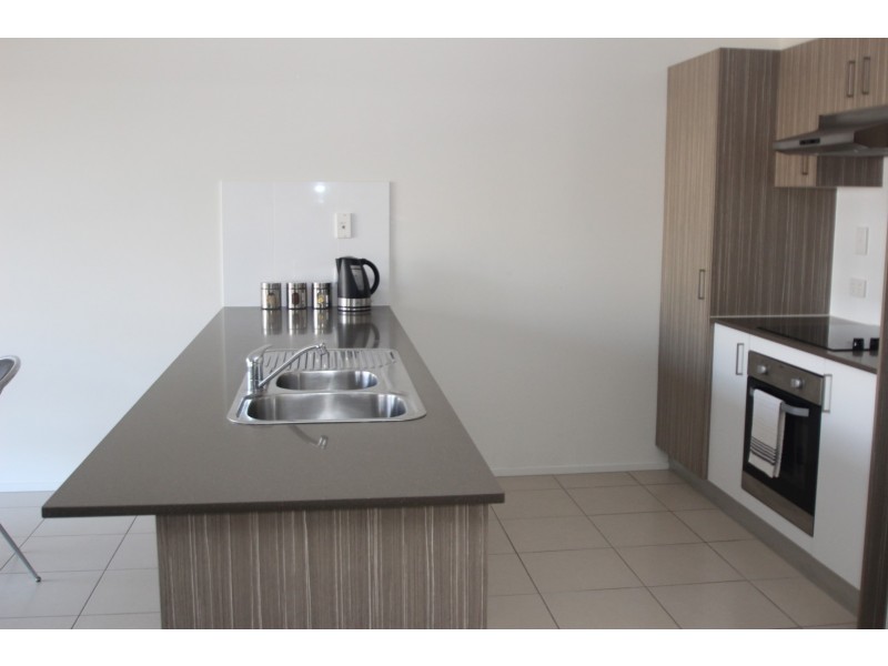 Unit 108/230 Pulgul Street, Urangan QLD 4655
