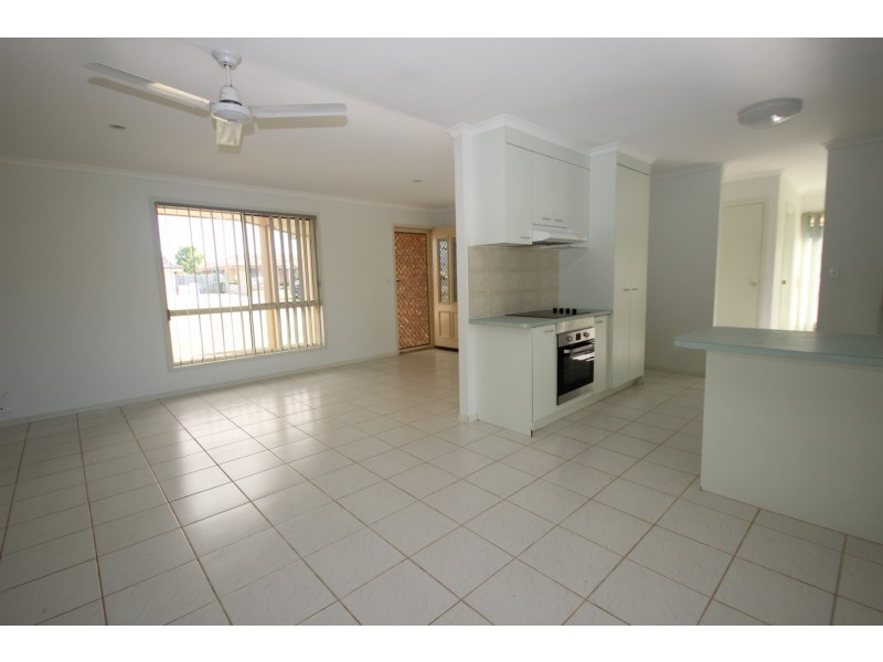 5 King Richard Court, Urangan QLD 4655