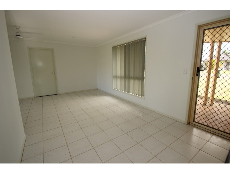 5 King Richard Court, Urangan QLD 4655