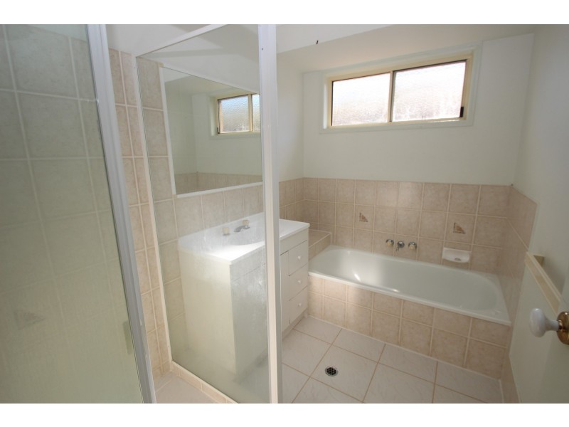 5 King Richard Court, Urangan QLD 4655