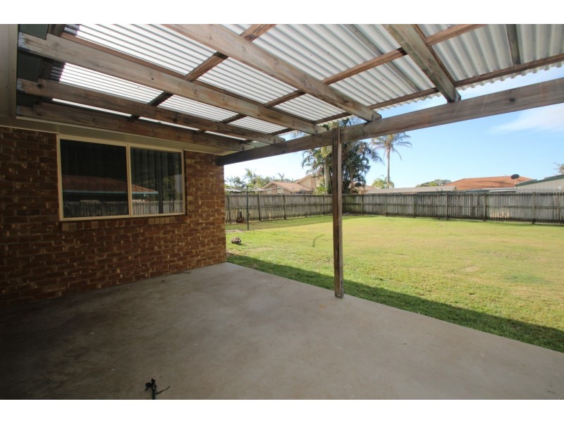 5 King Richard Court, Urangan QLD 4655