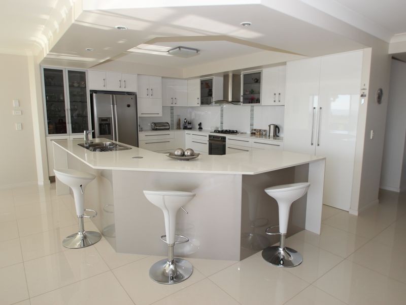 117 Cove Boulevard, River Heads QLD 4655