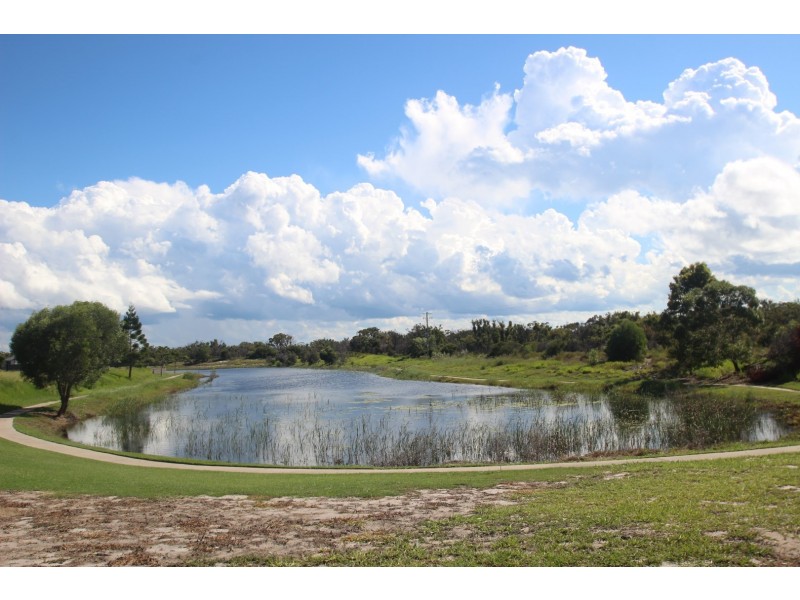 48 Honey Myrtle Close, Burrum Heads QLD 4659