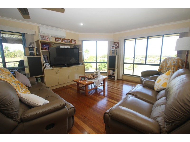 1-5 Bromiley Court, Dundowran QLD 4655