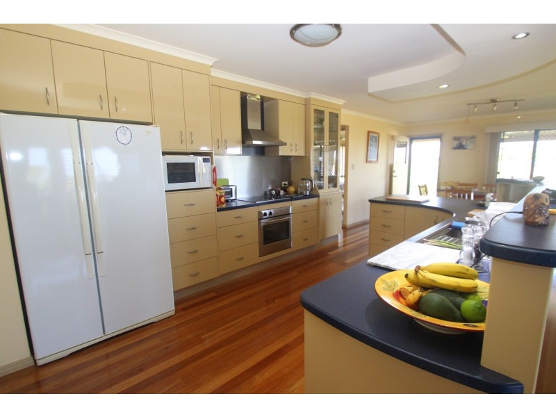 1-5 Bromiley Court, Dundowran QLD 4655